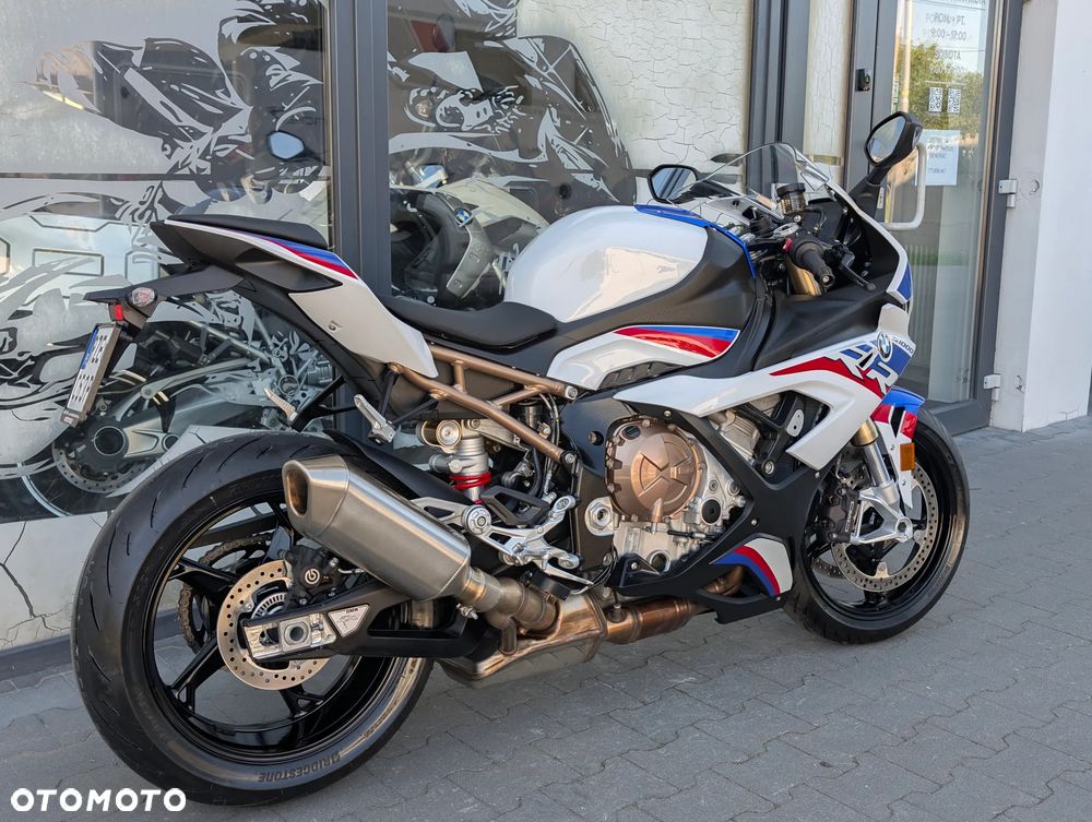 BMW S - 15