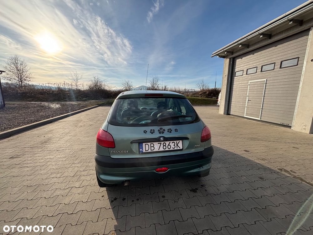 Peugeot 206 1.1 XR - 4