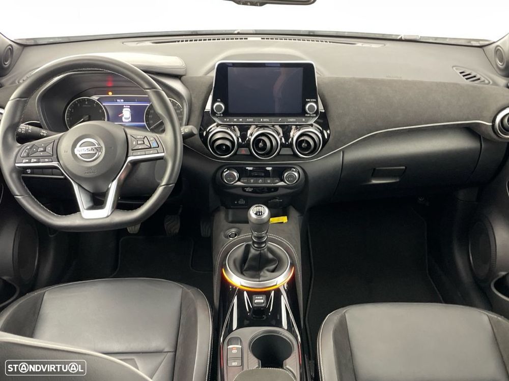 Nissan Juke 1.0 DIG-T N-Design Silver — fotografia 10