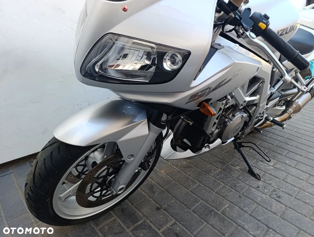 Suzuki SV - 10