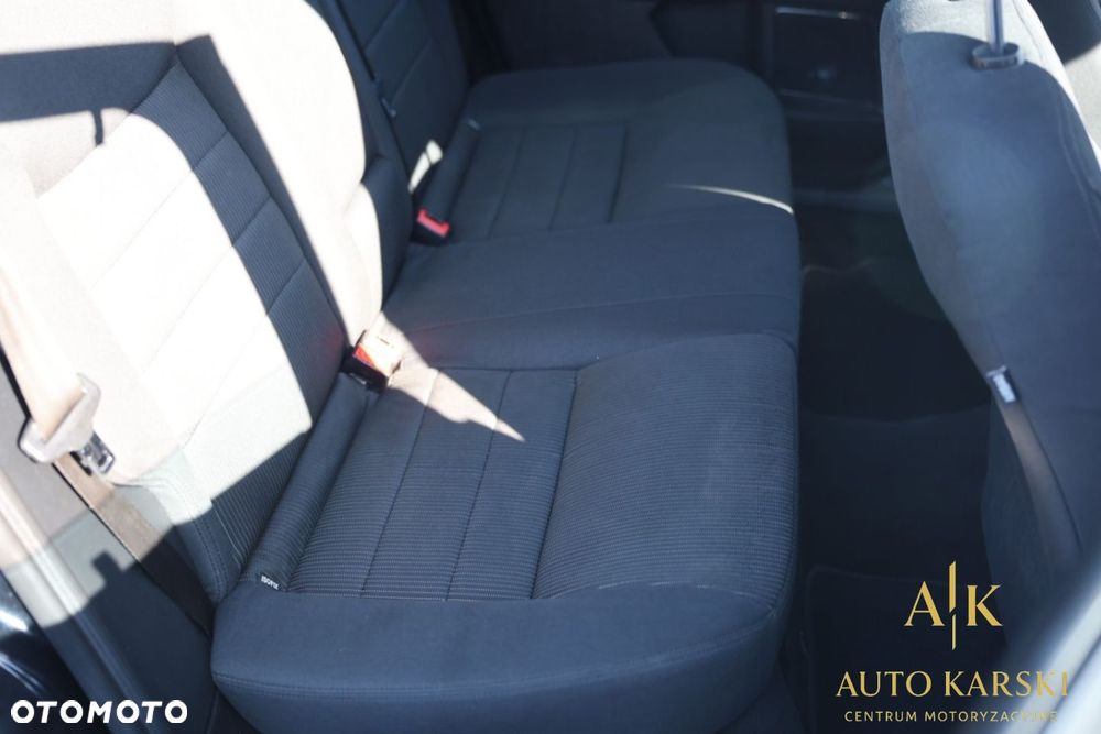 Ford Mondeo - 33
