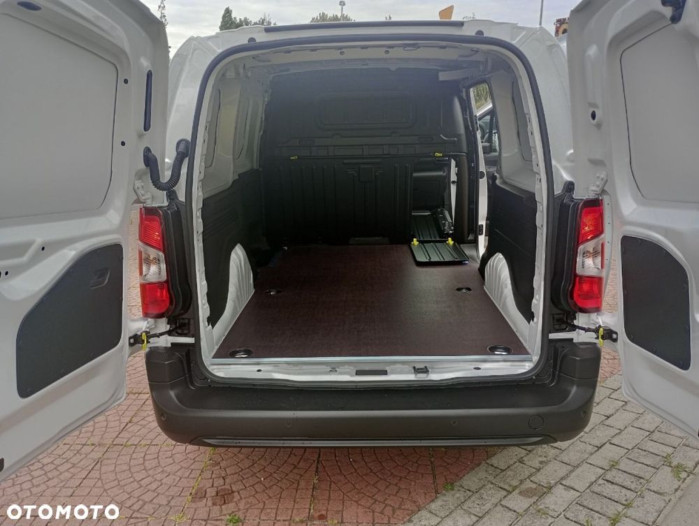 Peugeot Partner - 13