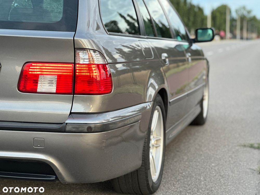 BMW Seria 5 520i Touring Edition Sport - 39