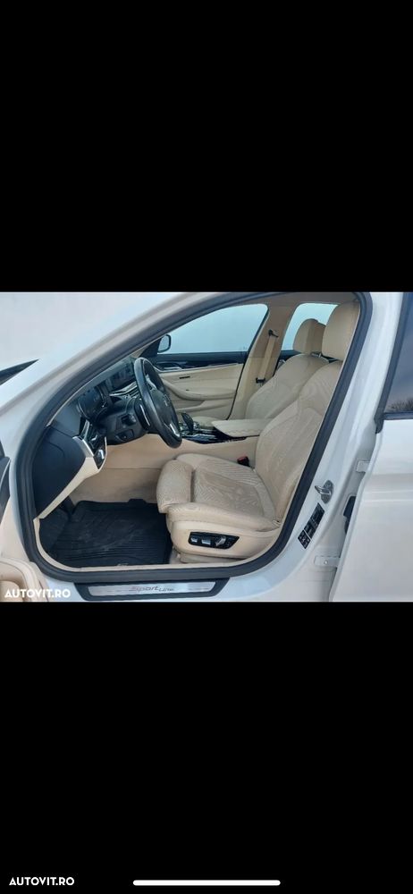 BMW Seria 5 520d xDrive AT - 13