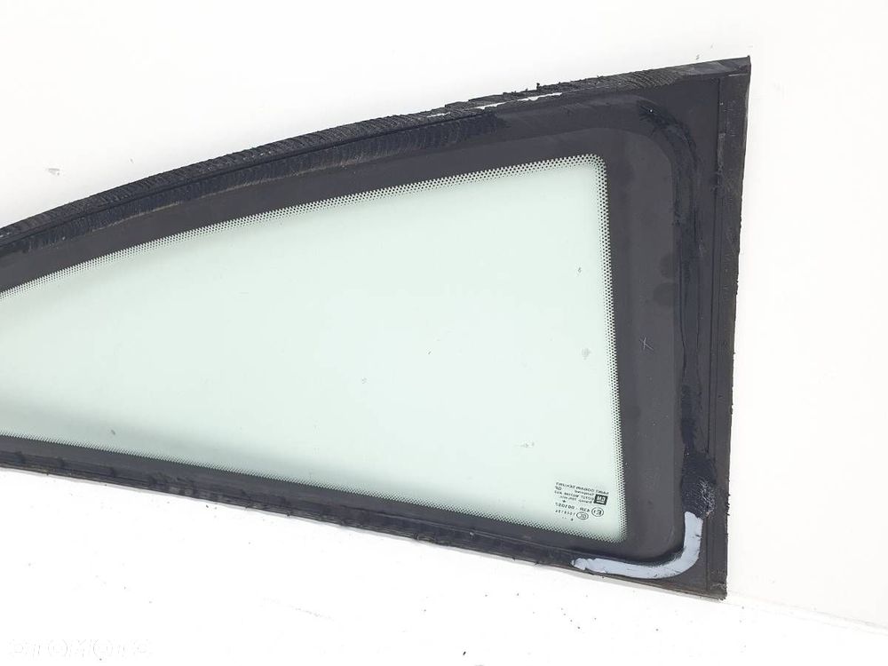 SZYBA LEWA TYŁ KAROSERYJNA TRÓJKĄT OPEL CORSA D 3D - 9