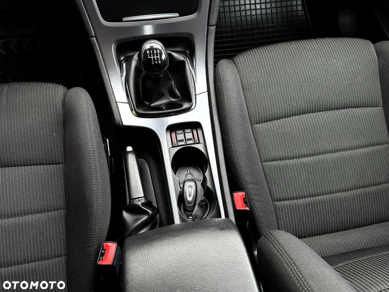 Ford Mondeo - 31