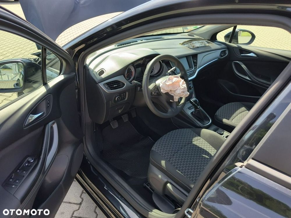 Opel Astra - 9