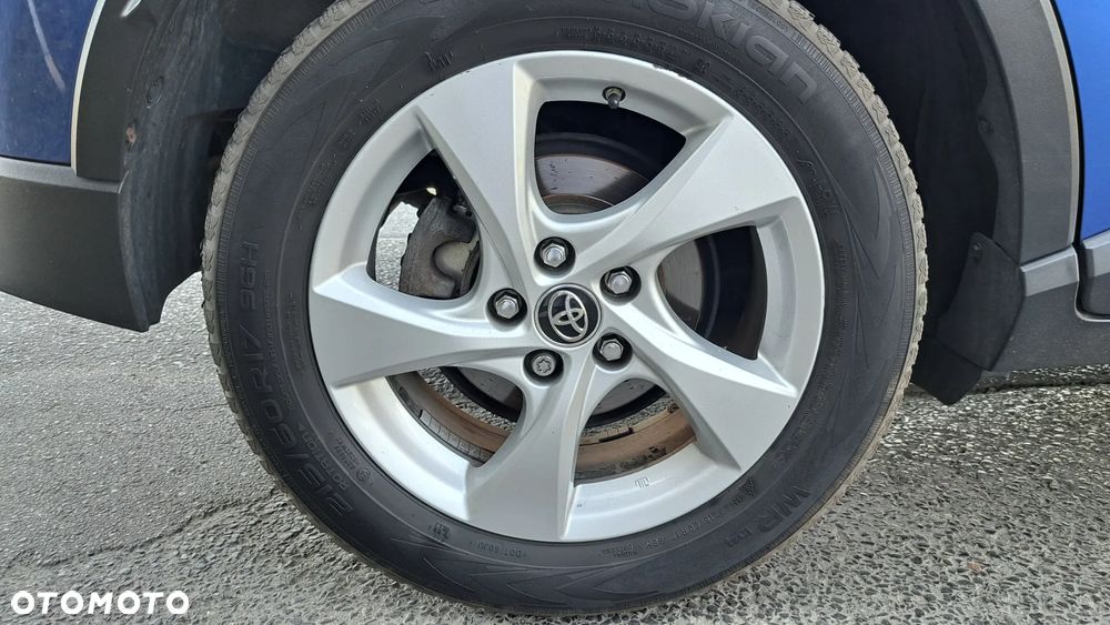 Toyota C-HR 1.2 T Premium - 24