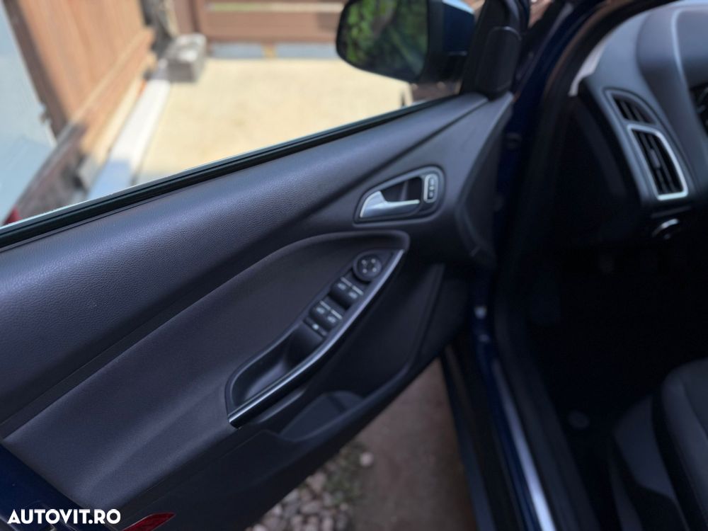 Ford Focus 1.5 EcoBlue Titanium - 6