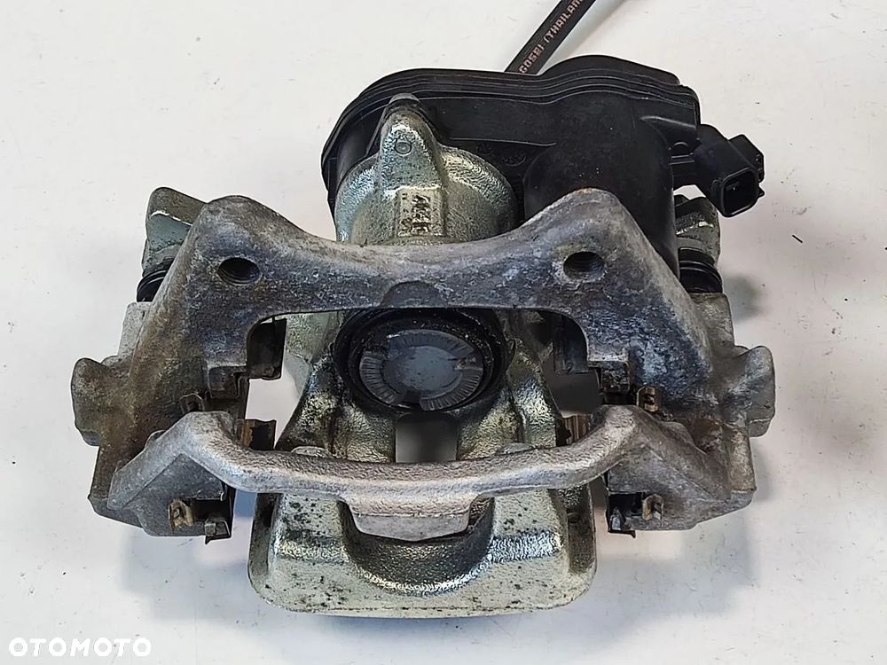 TOYOTA COROLLA E21 1.8h od 2022r Zacisk Hamulcowy Tył Prawy Lewy - 5