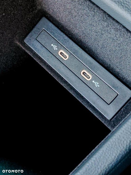 Volkswagen Passat - 35