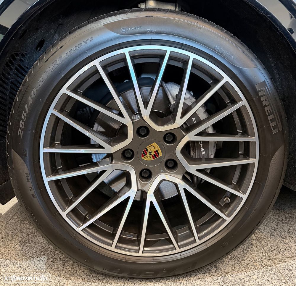 Porsche Cayenne Coupé E-Hybrid - 6