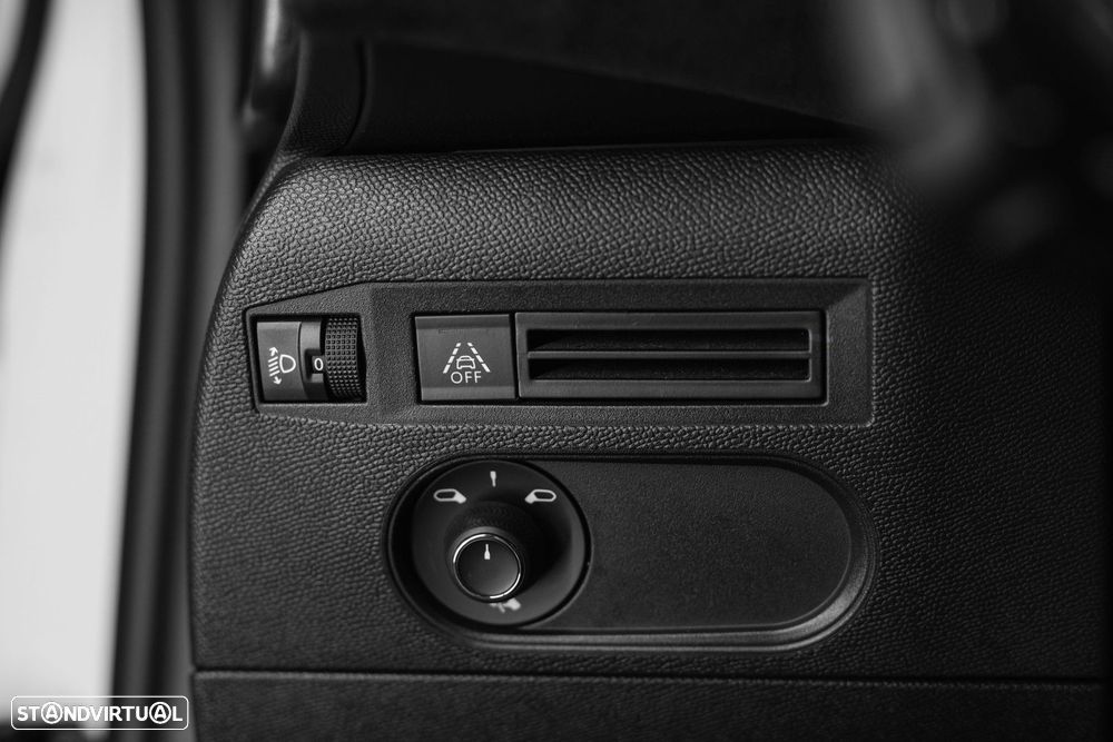 DS DS3 Crossback E-TENSE PERFORMANCE LINE - 34