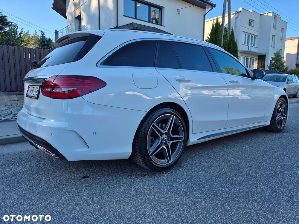 Mercedes-Benz Klasa C 300 9G-TRONIC - 5