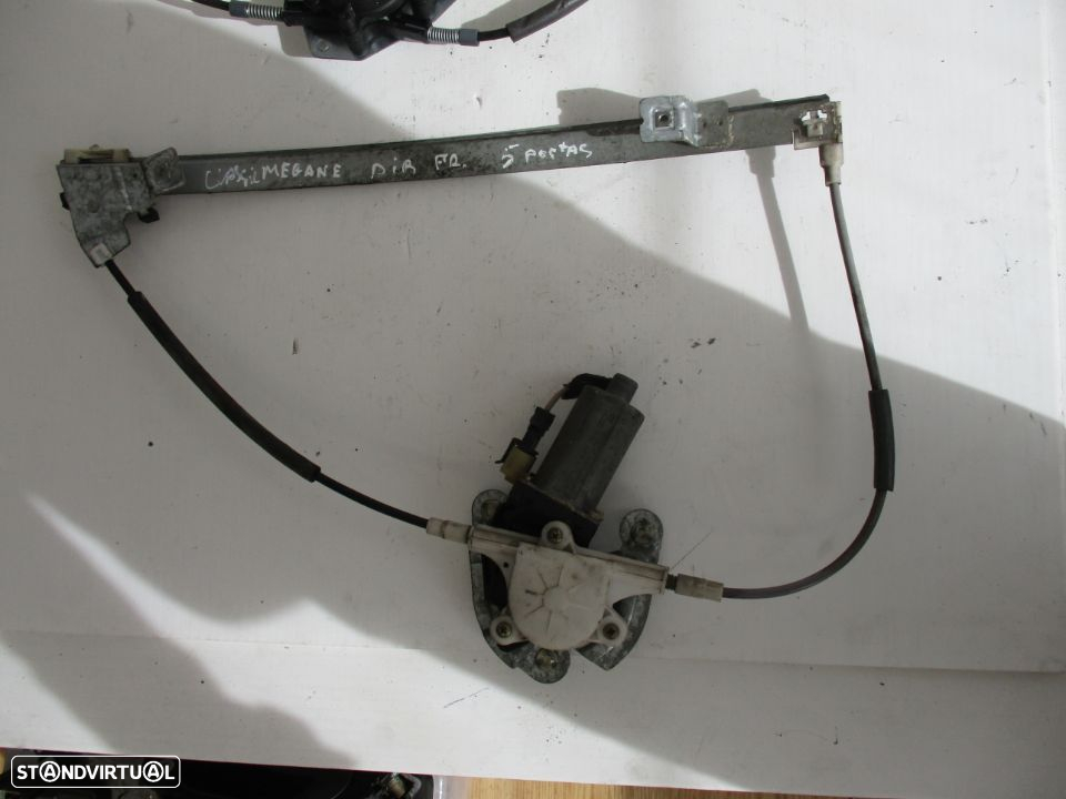 Elevador vidro Renault Megane 1997 a 2002 Esquerdo Direito - 3