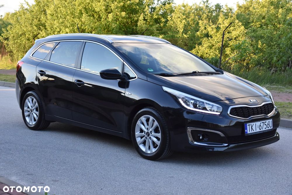 Kia Ceed 1.6 GDI ISG Dream-Team Edition - 1