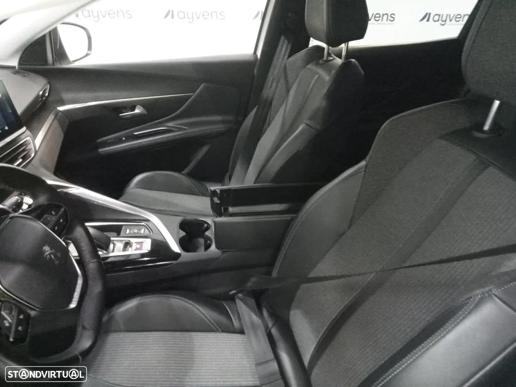Peugeot 3008 1.6 Hybrid Allure e-EAT8 - 11