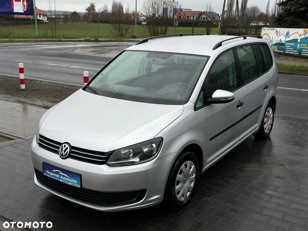 Volkswagen Touran - 10