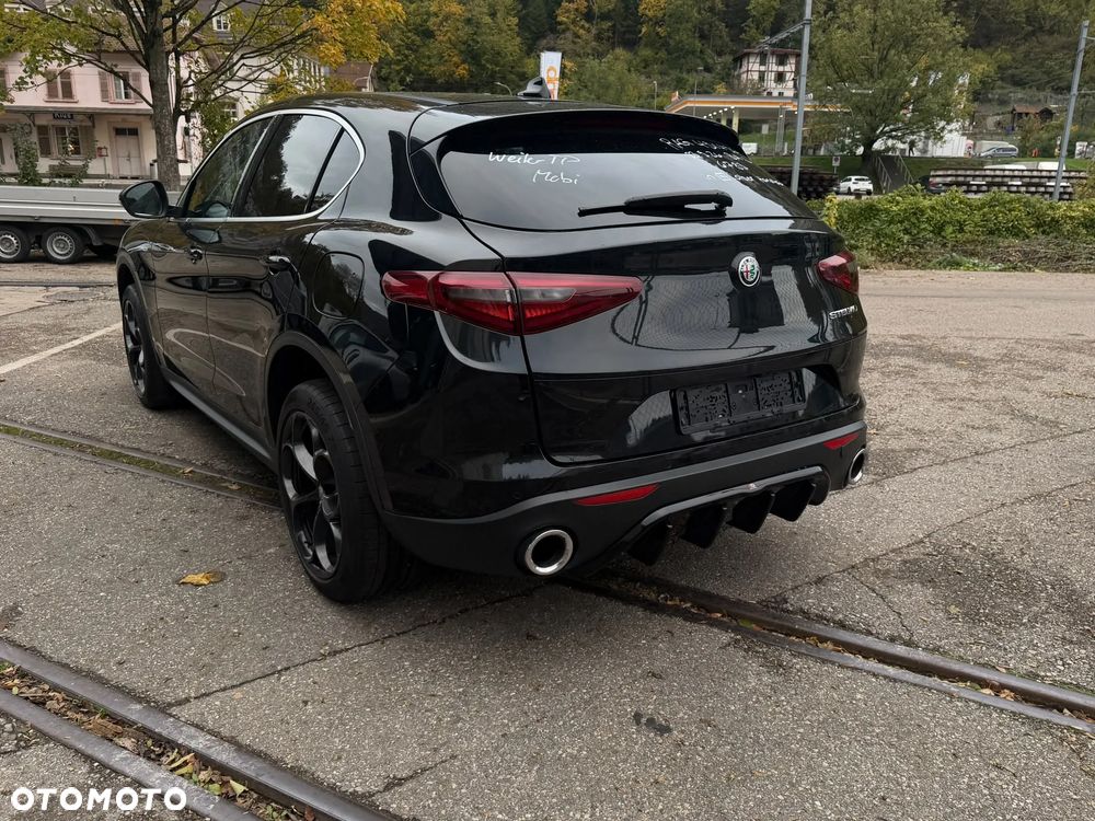 Alfa Romeo Stelvio 2017 photo 5