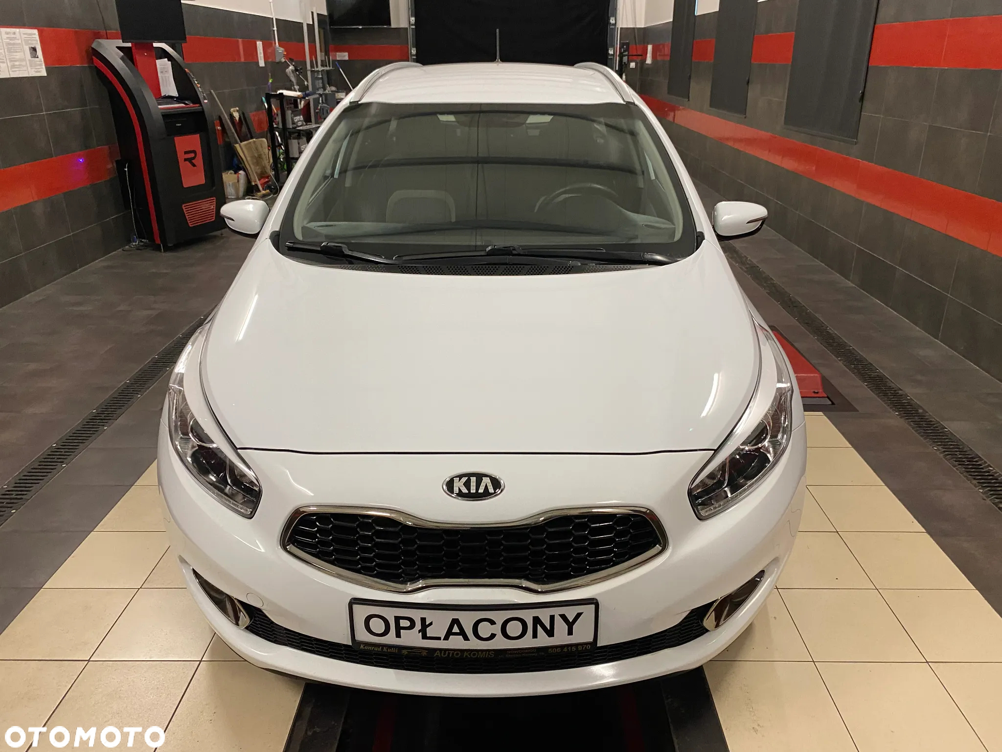 Kia Ceed 1.6 GDI Platinum Edition - 4