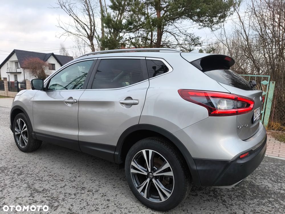 Nissan Qashqai 1.3 DIG-T TEKNA - 25