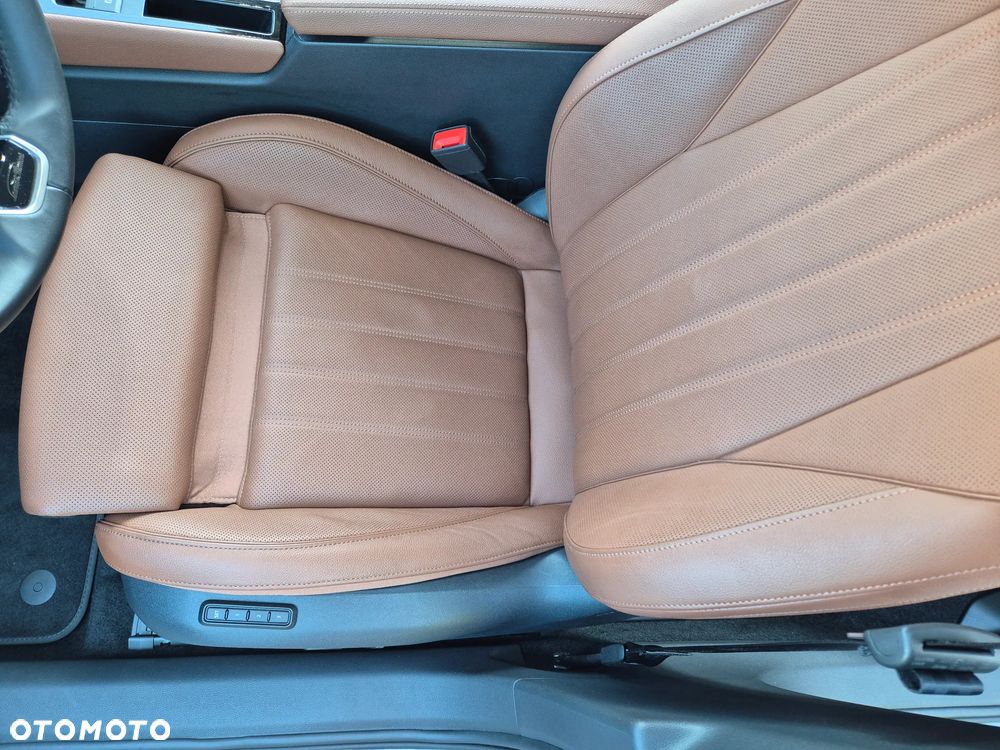 Skoda Superb 2.0 TDI SCR L&K DSG - 10