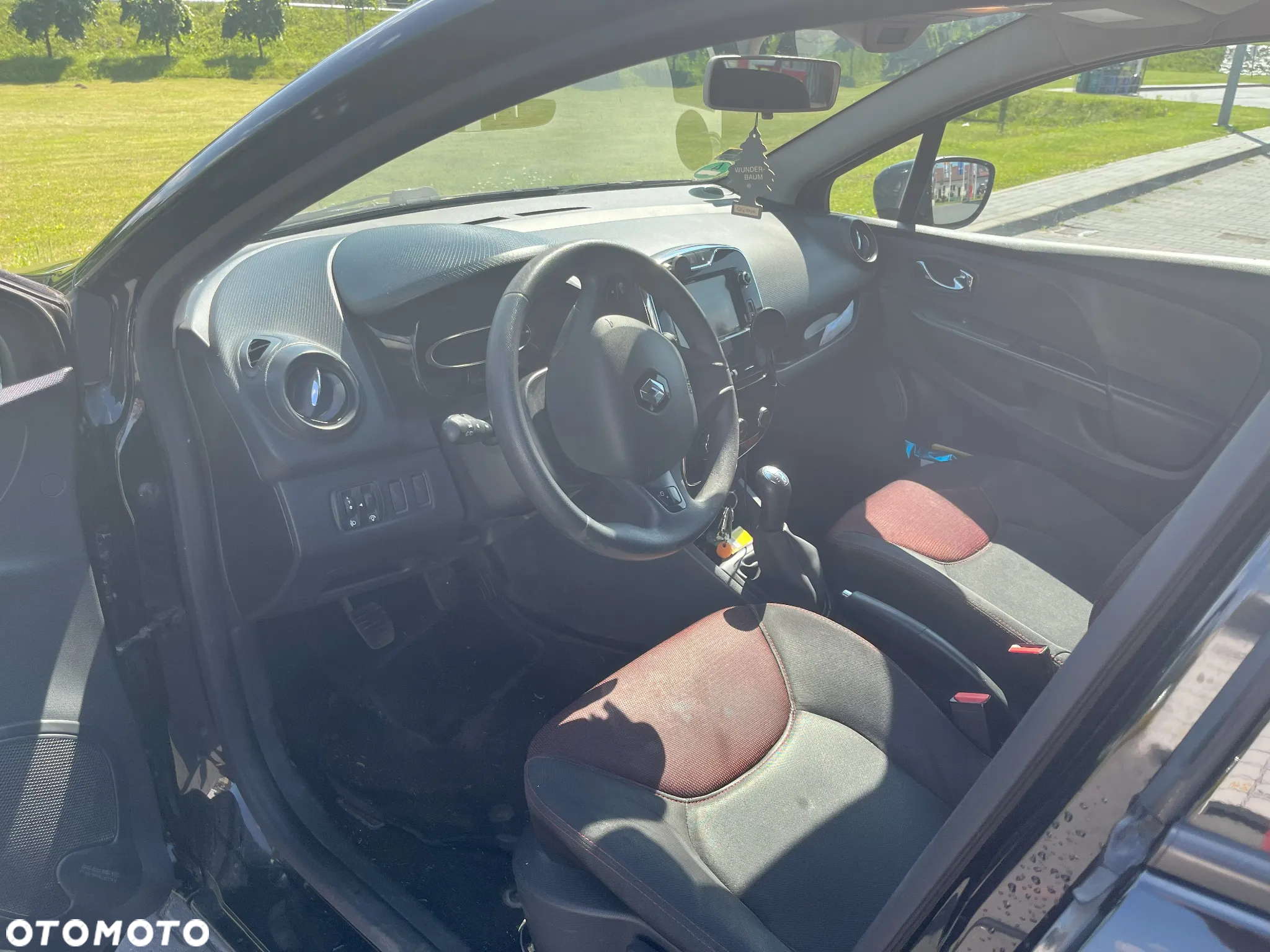 Renault Clio - 6