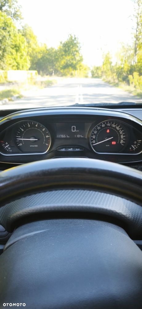 Peugeot 2008 - 7