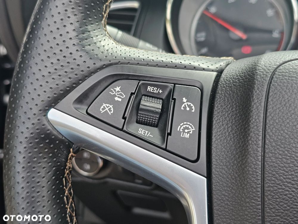 Opel Cascada 2.0 D (CDTi ecoFLEX) Start/Stop Innovation - 26