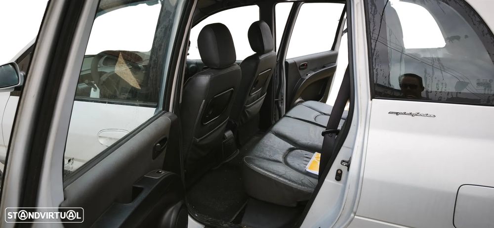 Hyundai Matrix 1.5 CRDi GLS - 7