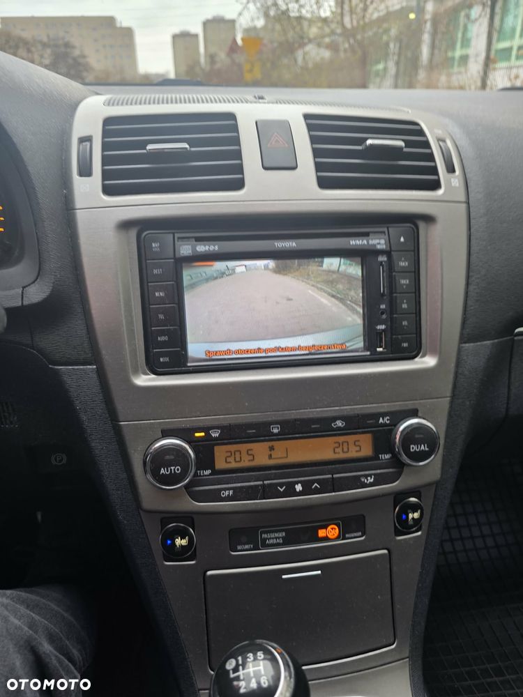 Toyota Avensis Touring Sports 1.8 Team Deutschland - 15