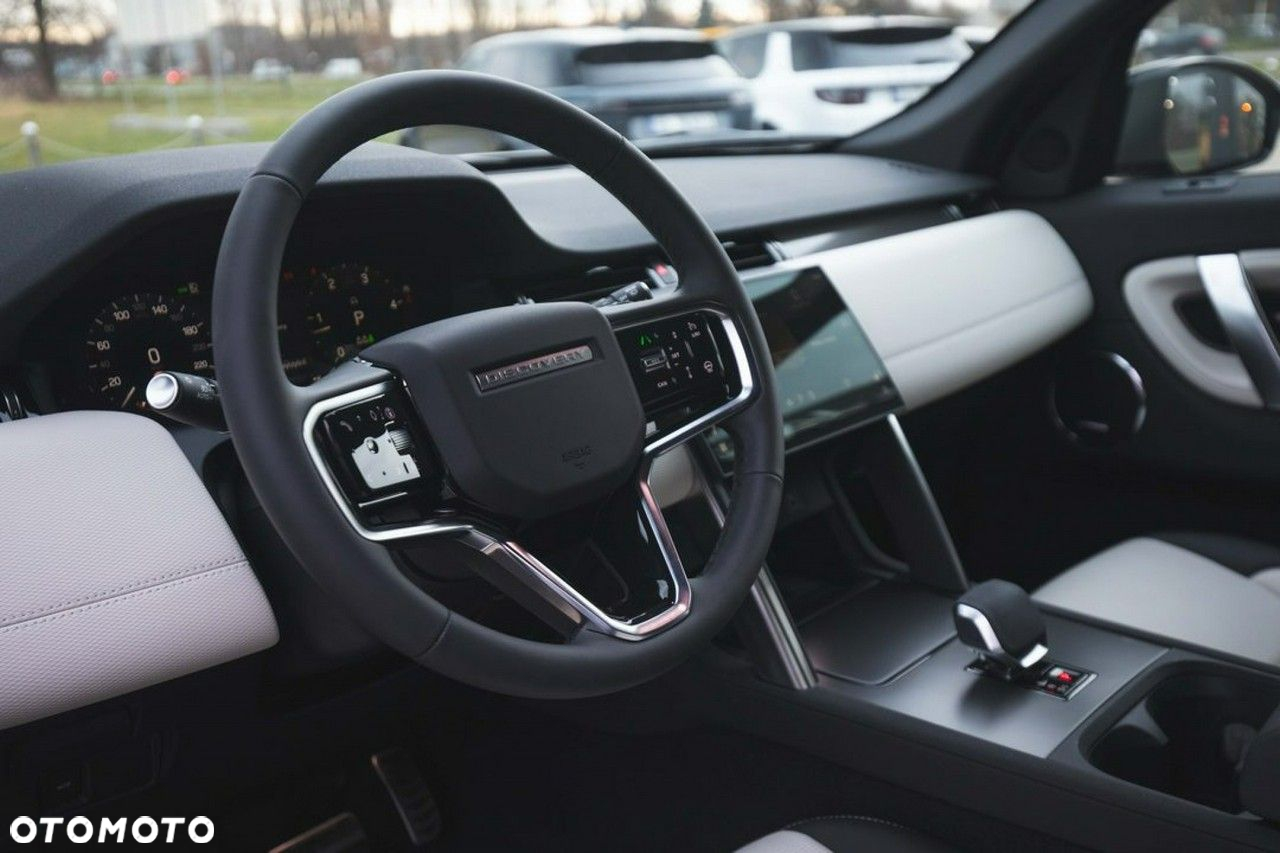 Land Rover Discovery Sport - 14
