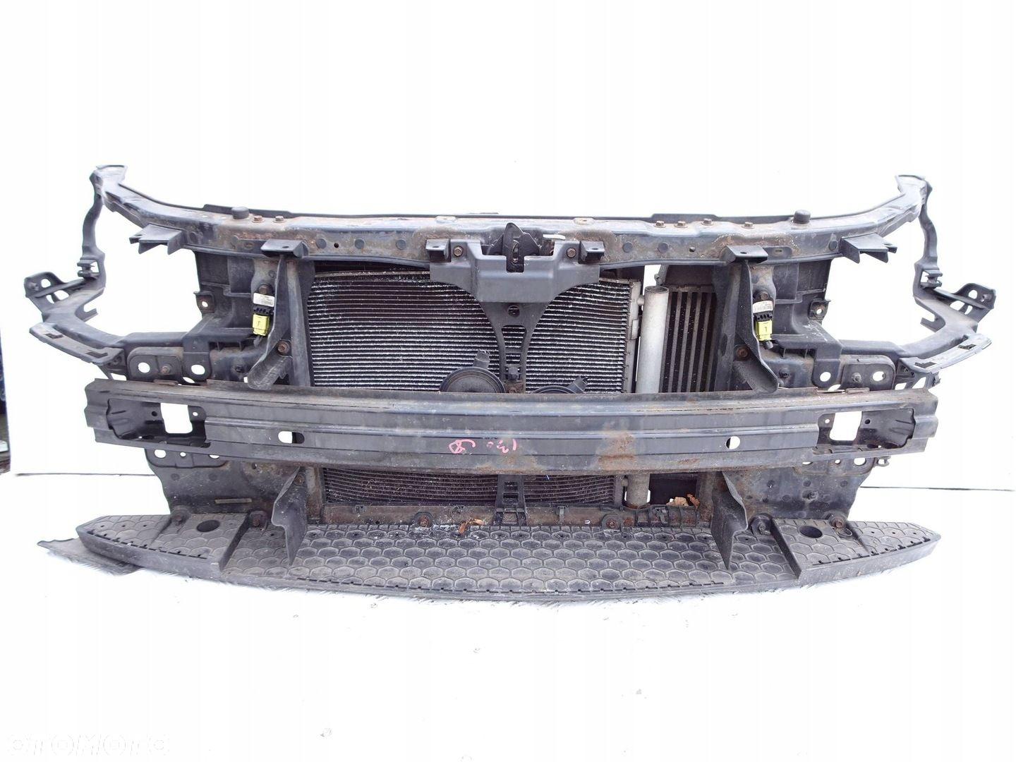 Pas przedni chłodnice KPL. Hyundai i30 I 1.6 CRDI - 2