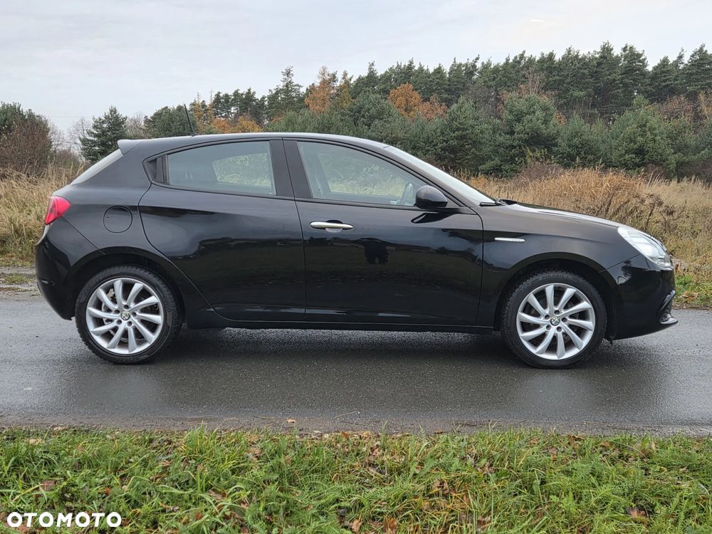 Alfa Romeo Giulietta - 5