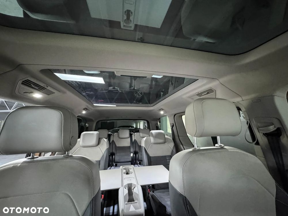 Volkswagen Multivan 2.0 TDI L2 Edition DSG - 17