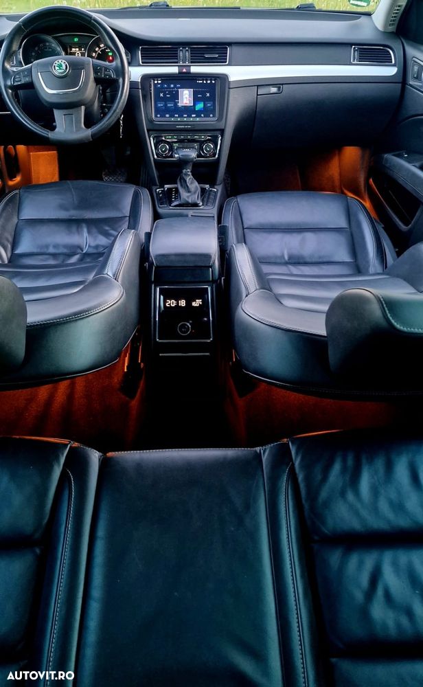 Skoda Superb 2.0 TDI DSG Elegance - 6