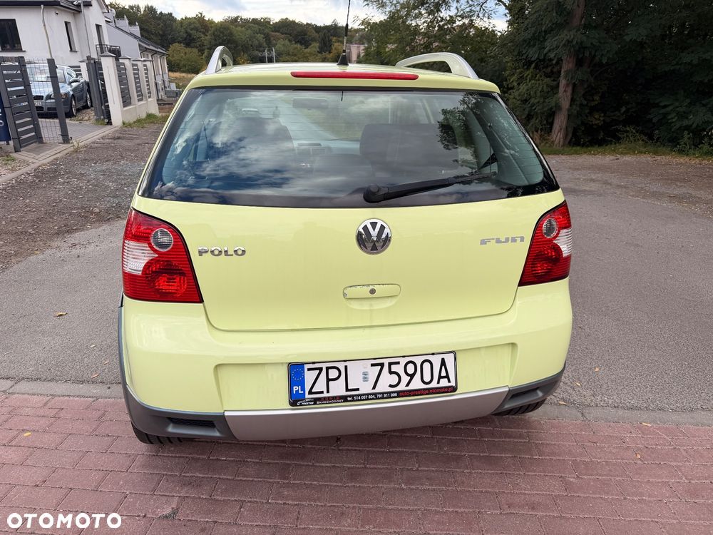 Volkswagen Polo 1.2 Fun - 12