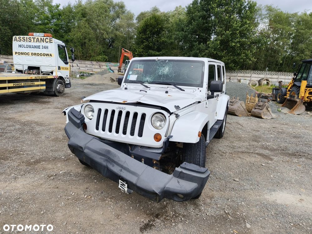 Jeep Wrangler Unlimited 2.8 CRD DPF Sport - 3