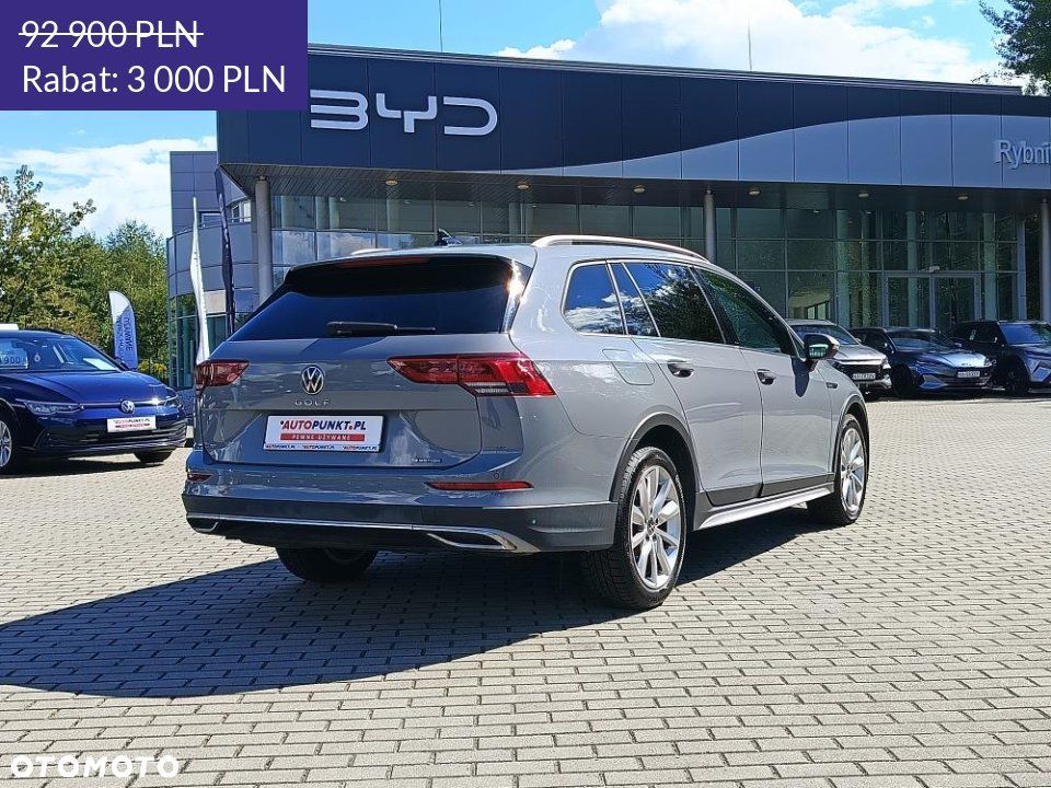 Volkswagen Golf - 5