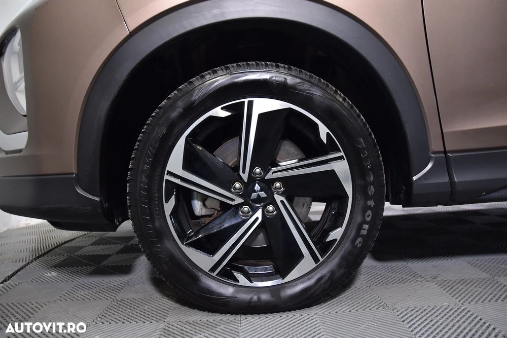 Mitsubishi Eclipse-Cross - 13