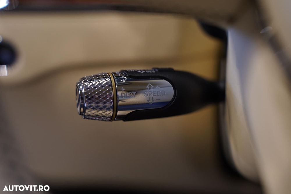 Bentley Flying Spur - 26
