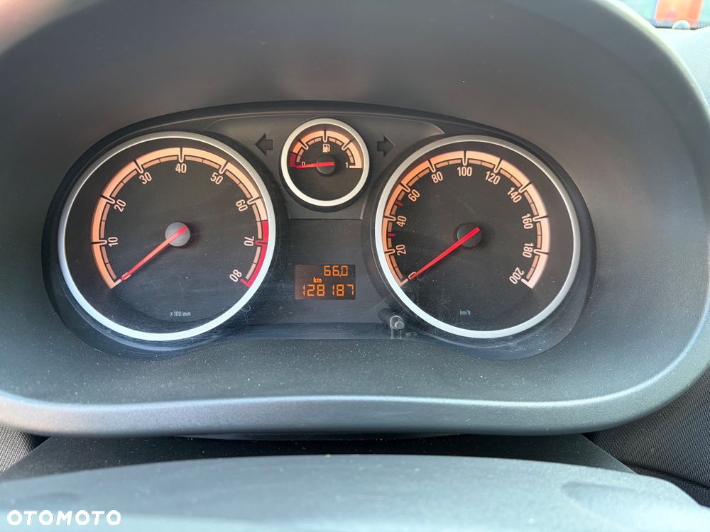 Opel Corsa 1.2 16V Enjoy - 5