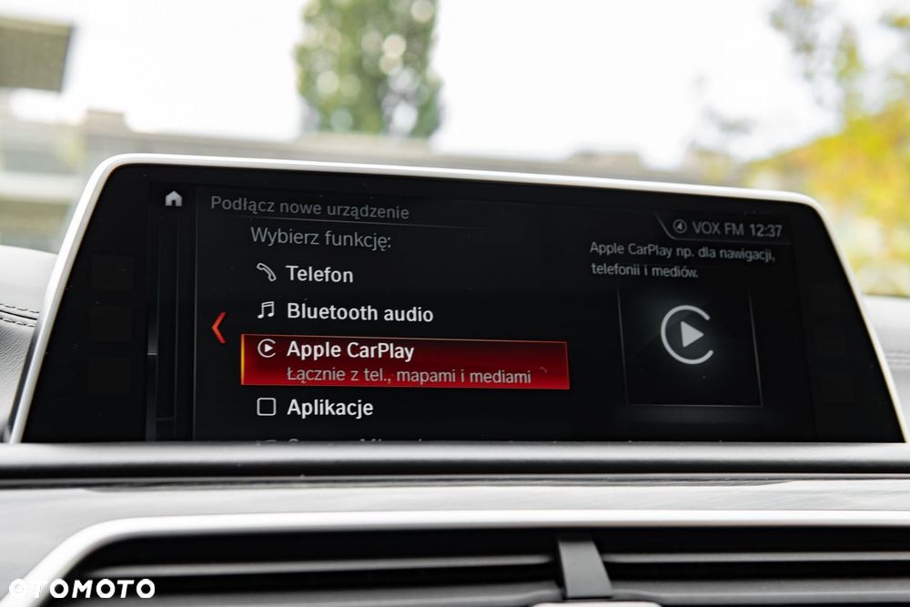 BMW Seria 7 740Li xDrive - 33