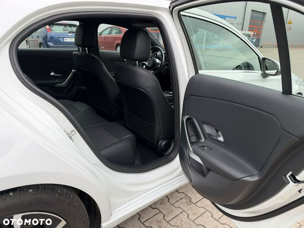 Mercedes-Benz Klasa A 200 d 8G-DCT - 17