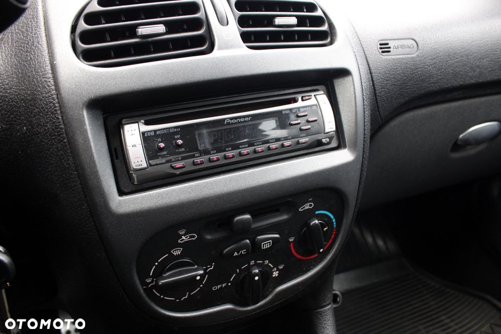 Peugeot 206 1.4 Trendy - 15