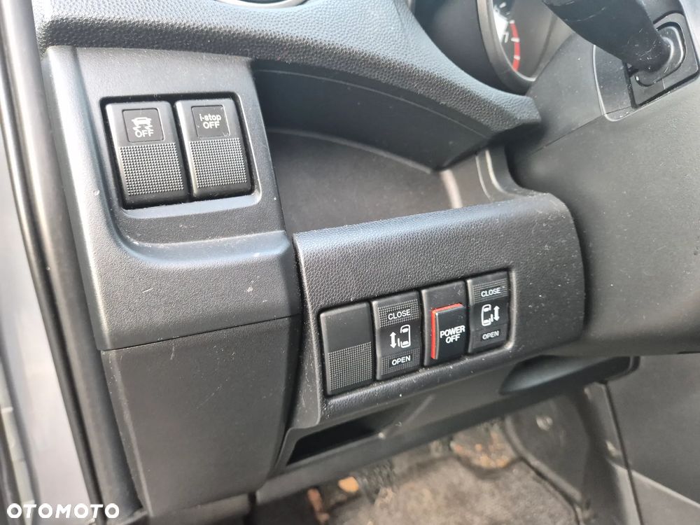 Mazda 5 2.0 Sport - 31