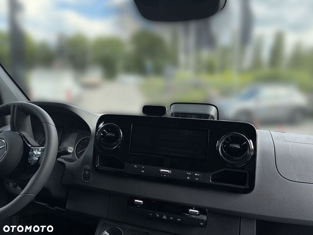 Mercedes-Benz Sprinter 4x4 - 13