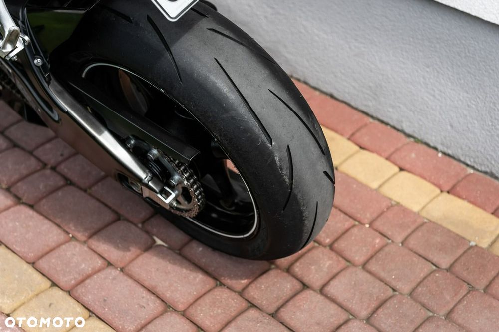 Yamaha R6 - 8
