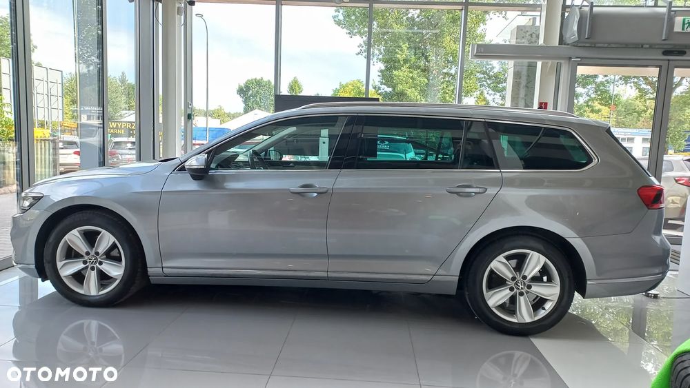 Volkswagen Passat 2.0 TSI Elegance DSG - 8