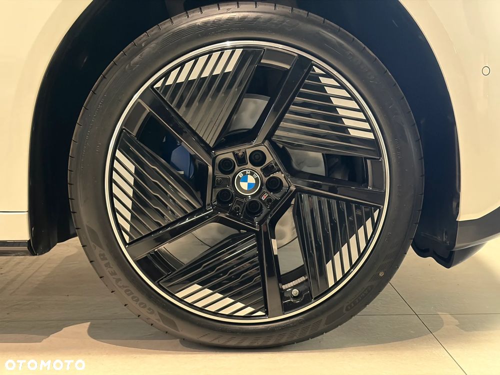 BMW iX3 50 xDrive 113.4kWh - 20